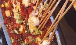 成都吃客爆料事件视频,揭露餐饮行业潜规则，视频曝光引热议