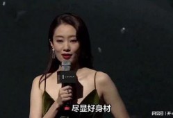 杨幂张小斐最新爆料图片,甜蜜互动引网友热议！